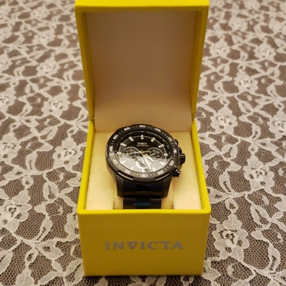 Invicta Men's Speedway Quartz Watch (Model: 22785) - Picture 3 of 8